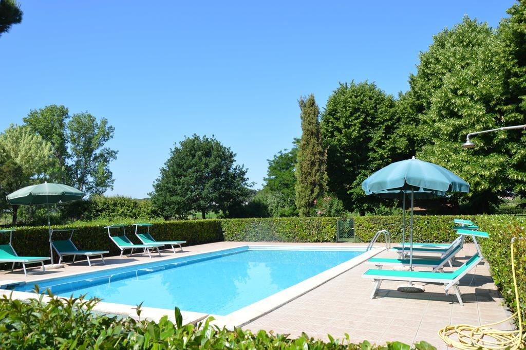 Monte Compatri Agriturismo Pantano Borghese מראה חיצוני תמונה